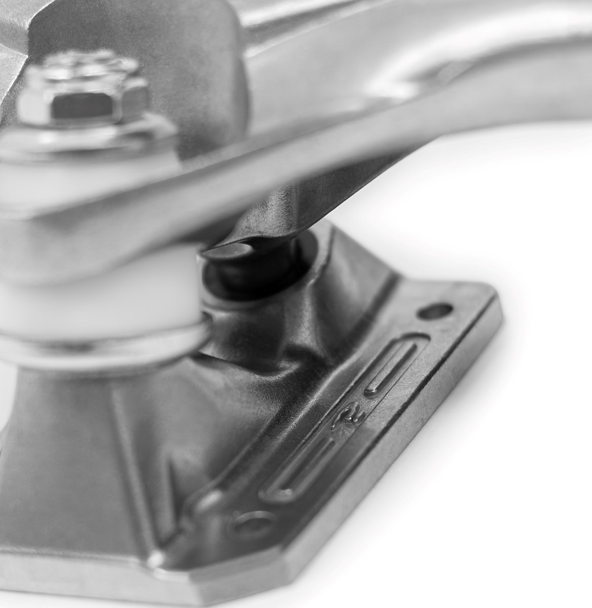 Enuff - Decade Pro Truck - Polished 129/139 mm (sada 2ks)